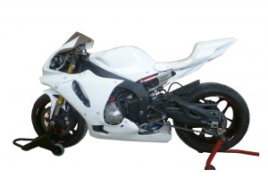 Yamaha R1 15-complete on bike (2)4